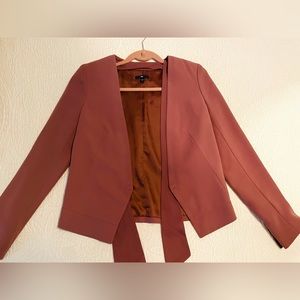Mauve blazer, Gap, size 2. Used, in great condition.